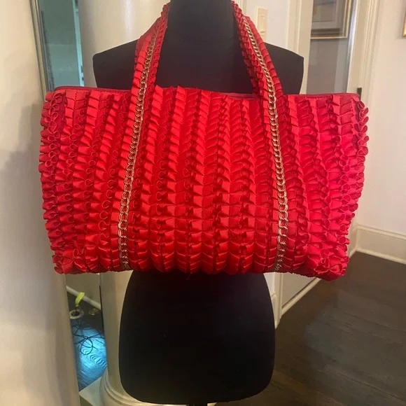 LOVE MOSCHINO RED SATIN RUFFLE HAND BAG - Picture 7 of 10